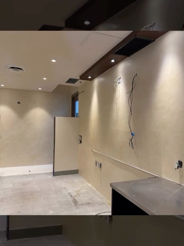 Venetian over tile by Elite Walls, Kitchen wall, no demolition